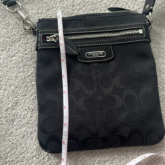 Ladies Coach Cross Body Purse - Picture 10 of 10